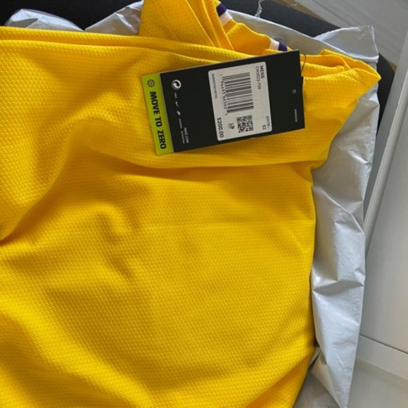 Lebron James LA Lakers Authentic Custom Jersey - Picture 3 of 3